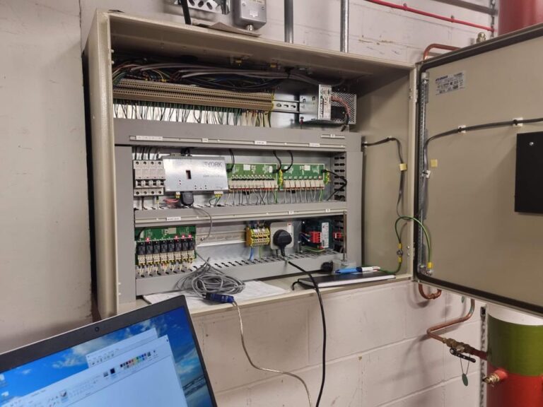 01_YORK SEQUENCE COMMANDER